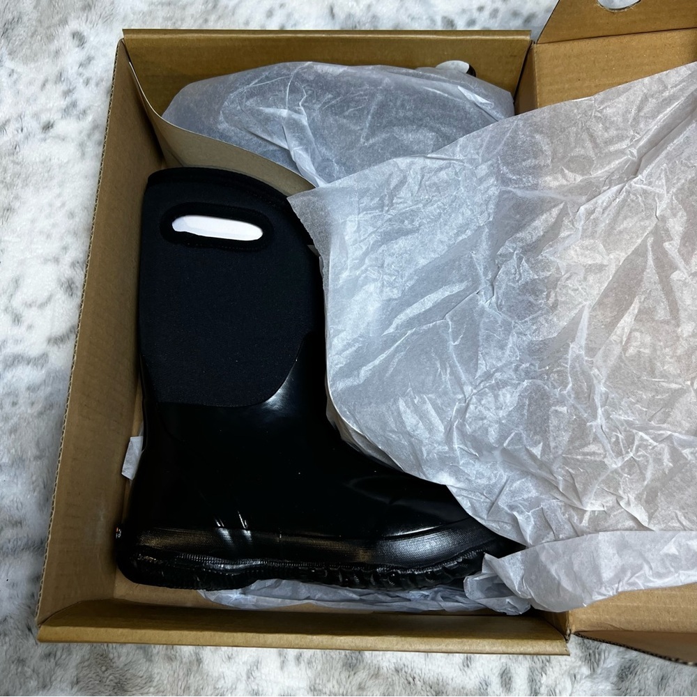 New Bogs Big Kids Black Classic High Pull On Rain Boots Wide sz 3 Y / 35 EU - Picture 12 of 12